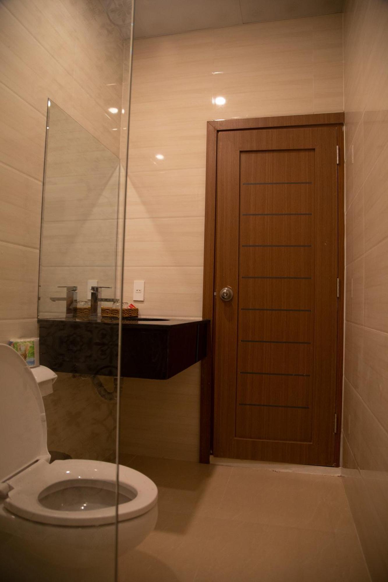 Baka Hotel - Khach San Туихоа Экстерьер фото