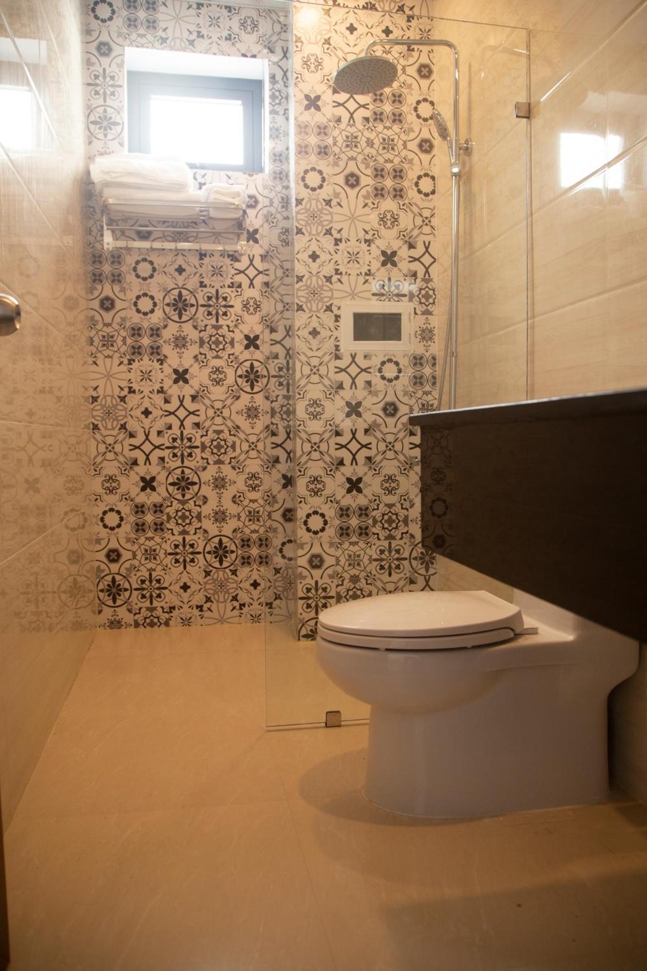 Baka Hotel - Khach San Туихоа Экстерьер фото