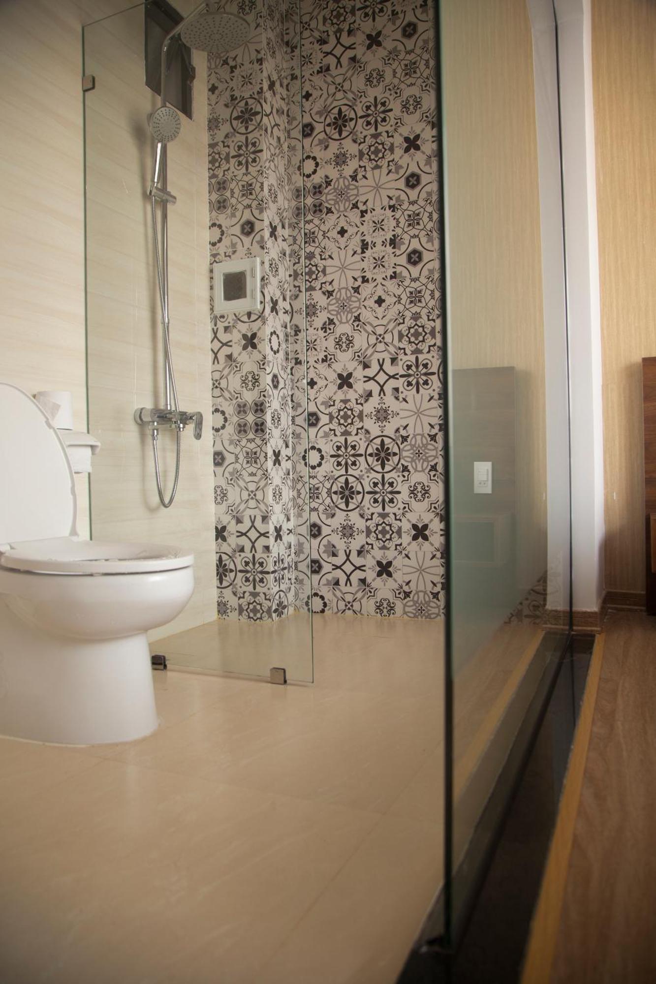Baka Hotel - Khach San Туихоа Экстерьер фото