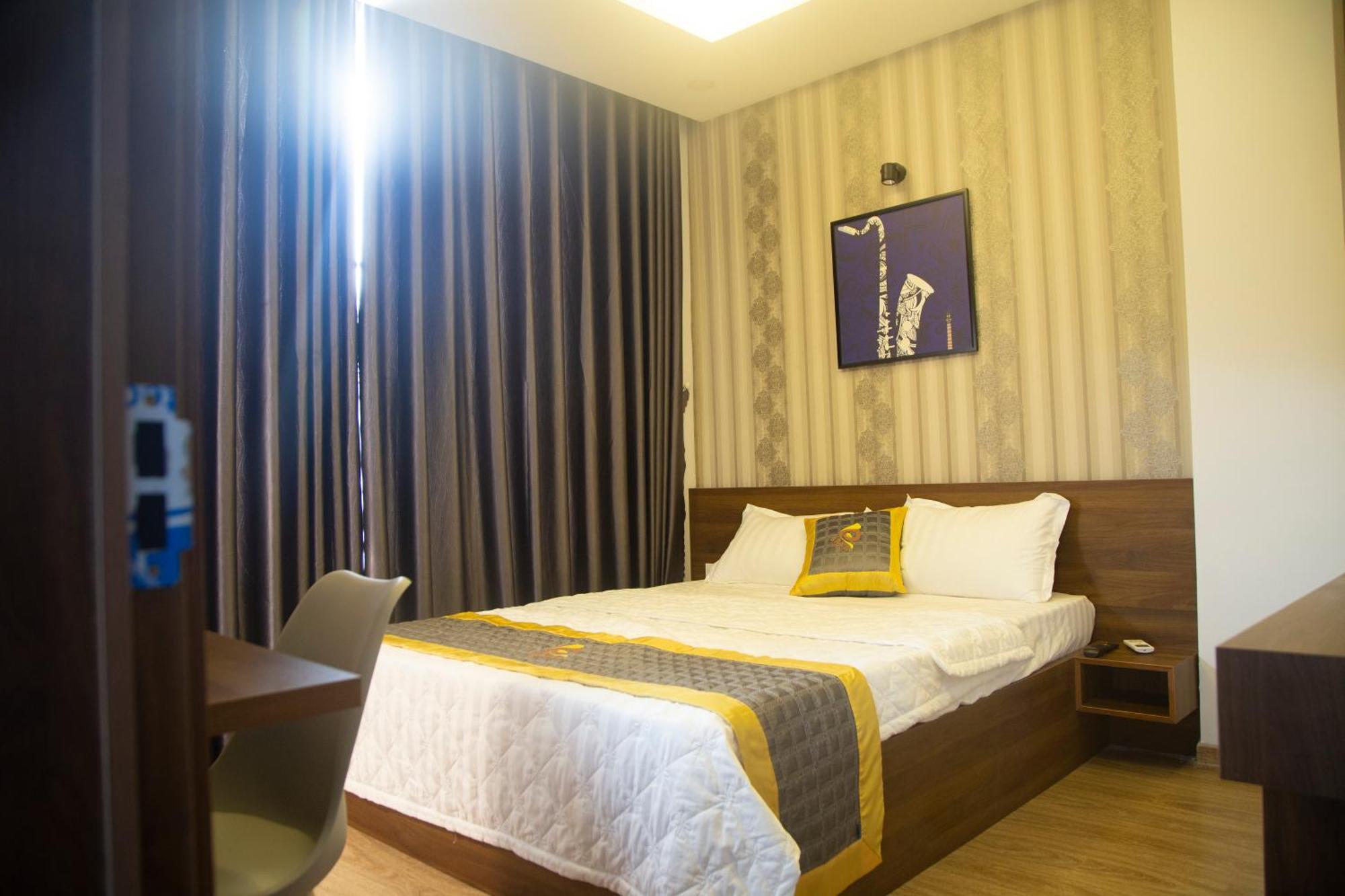 Baka Hotel - Khach San Туихоа Экстерьер фото